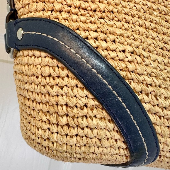 Coach Legacy Vintage Straw Tote in Natural with Navy Leather Trim and Turnlock - Picture 10 of 17
